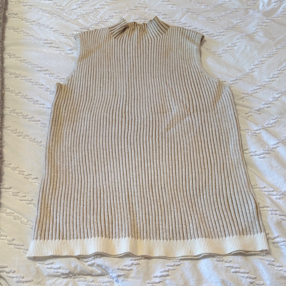 Cozy Casual Beige and White Sleeveless Turtleneck Sweater